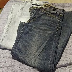 2 pairs of brand new Men's American Eagle jeans